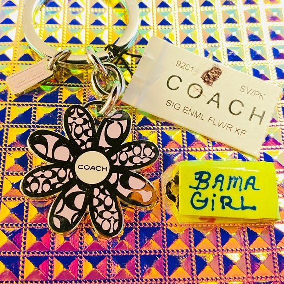 Coach Flower 🌺 Keychain/ Bag Charm FOR KEYCHAIN ONLY - Picture 9 of 10